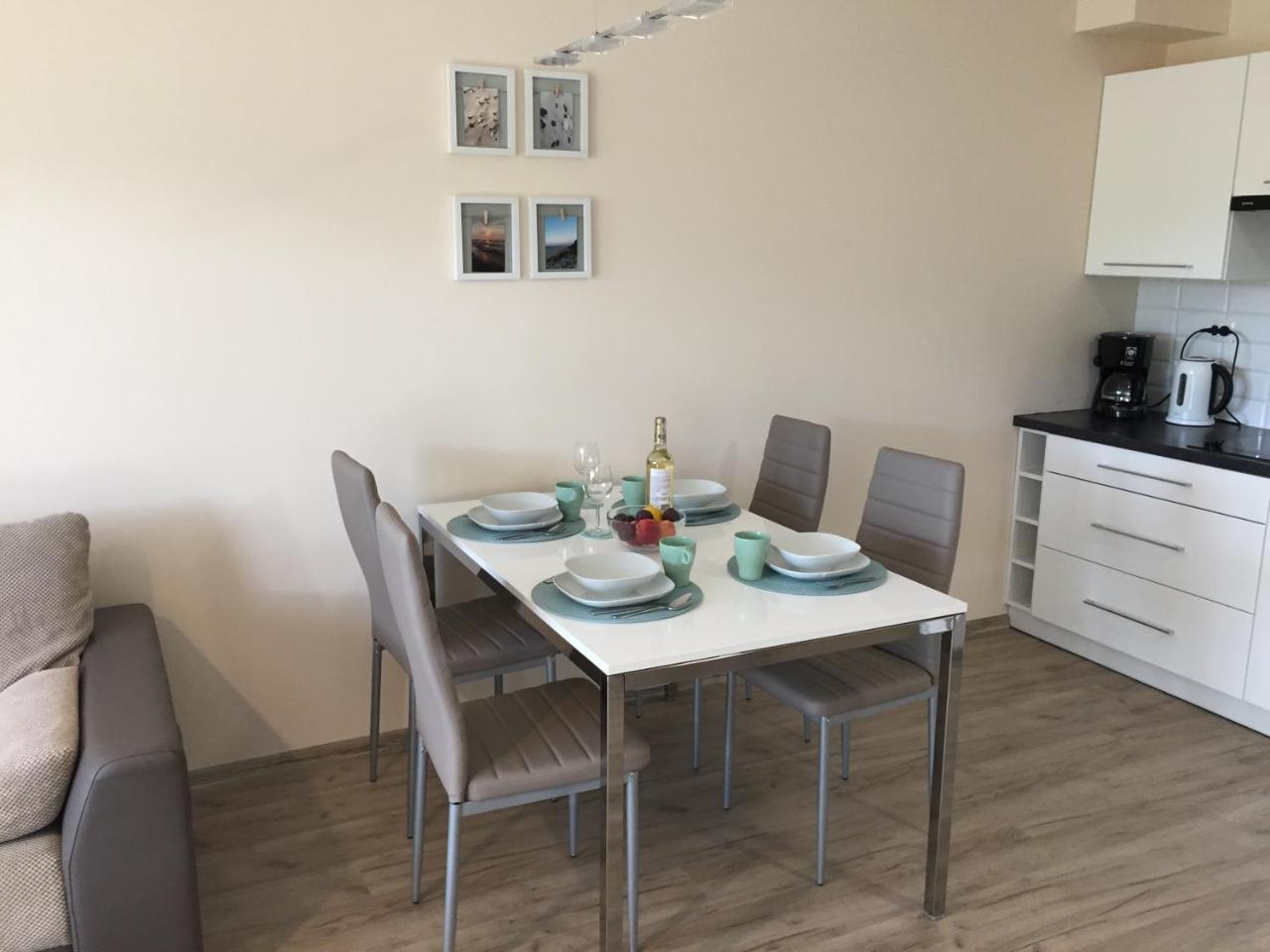 Apartament Malinowy Pogorzelica 포고르젤리차 외부 사진